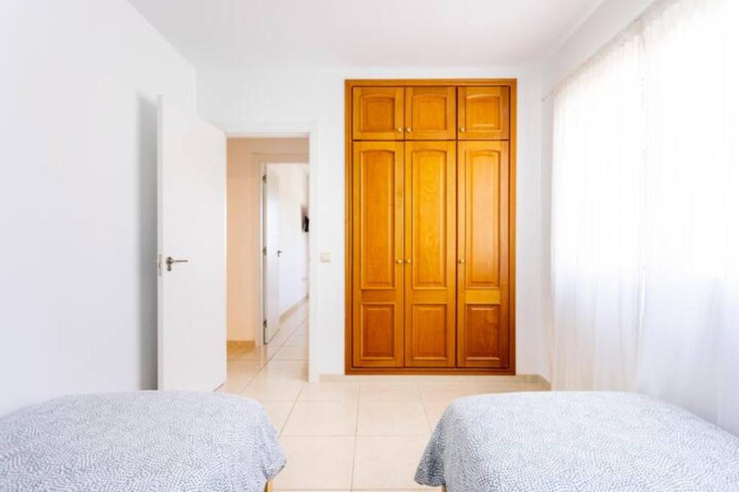 Amplio Y Comodo Apartamento En Callao Salvaje. Buitenkant foto